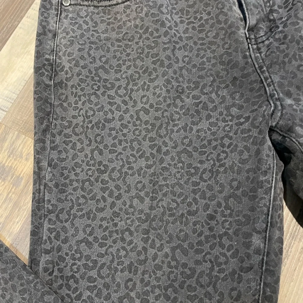 #020, Buffalo David Bitton Glenn size 30 mid rise skinny stretch jeans - Picture 2 of 5